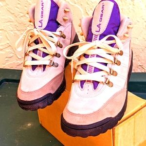 NWOT WOMEN'S LA GEAR HIGH TRAIL BOOTS